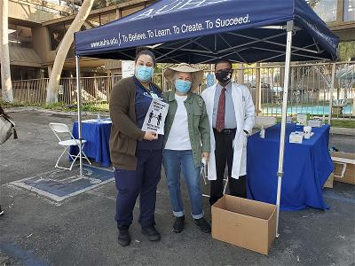 Acts of Love Thanksgiving community event